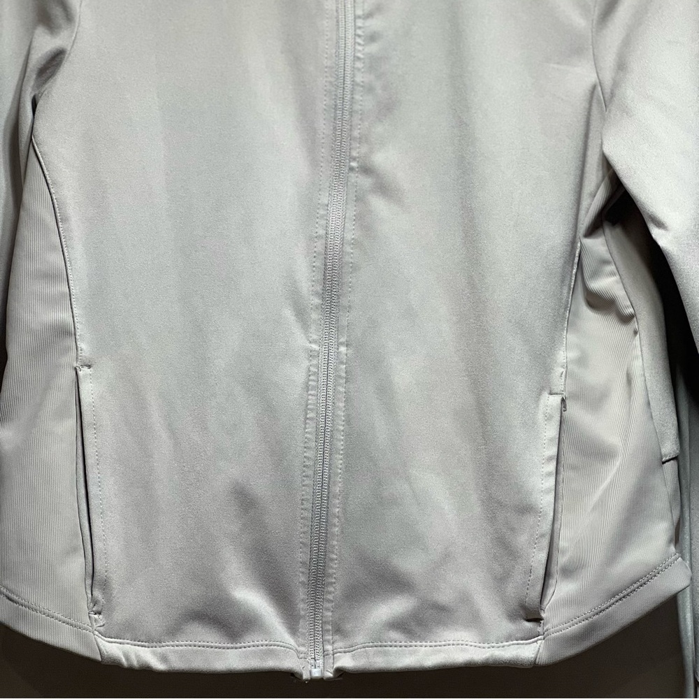Danskin Taupe Full Zippered Run Jacket, Size Medium - Picture 9 of 10